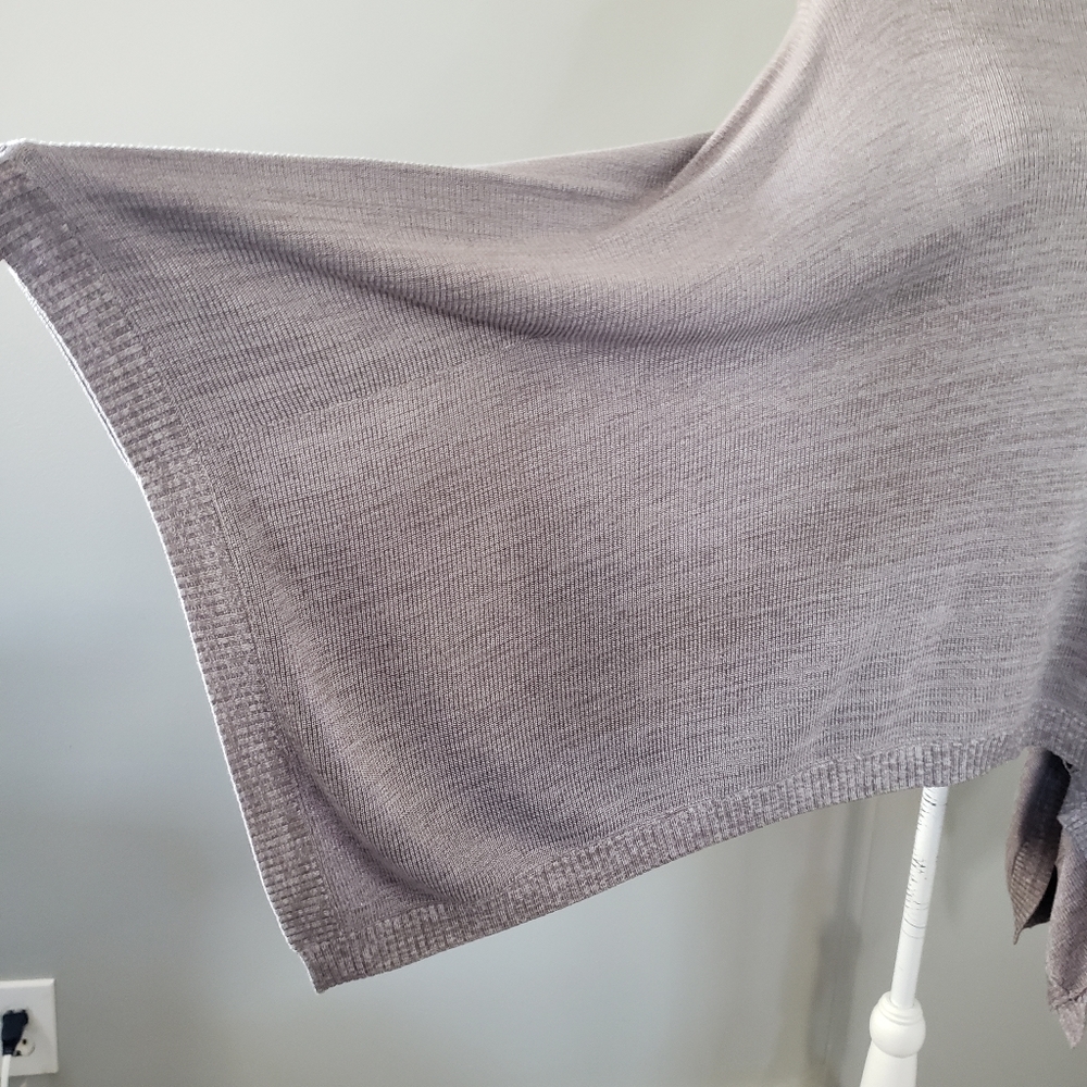 Lululemon Divinity Poncho Scarf Shawl Lunar Rock/Iced Iris - Picture 11 of 13